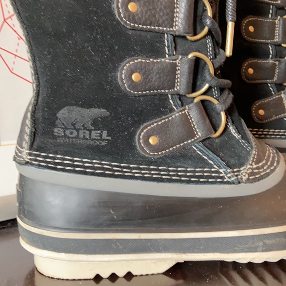 Sorel Joan of Artic Shearling - Picture 2 of 9